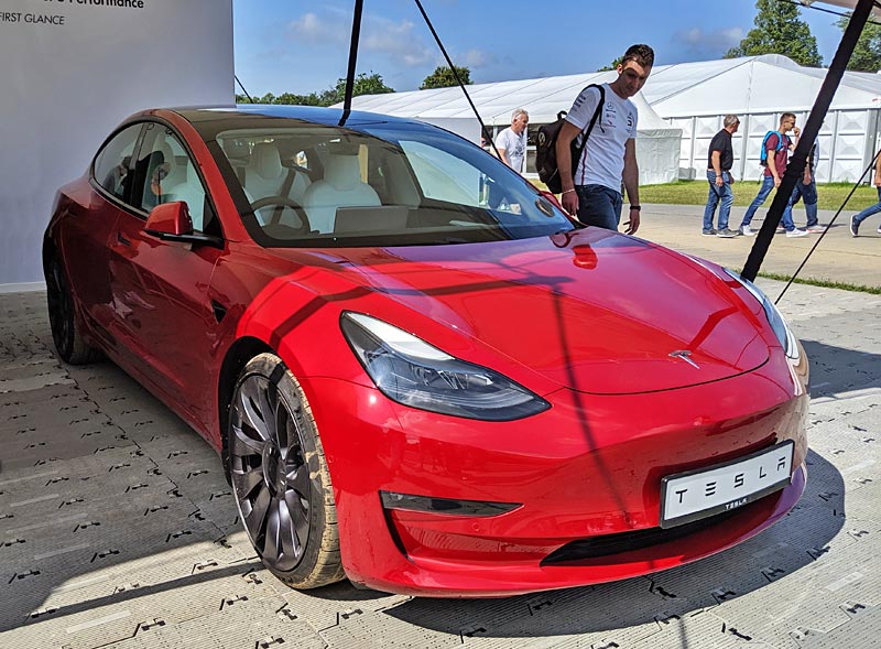 Tesla Model 3 Performance