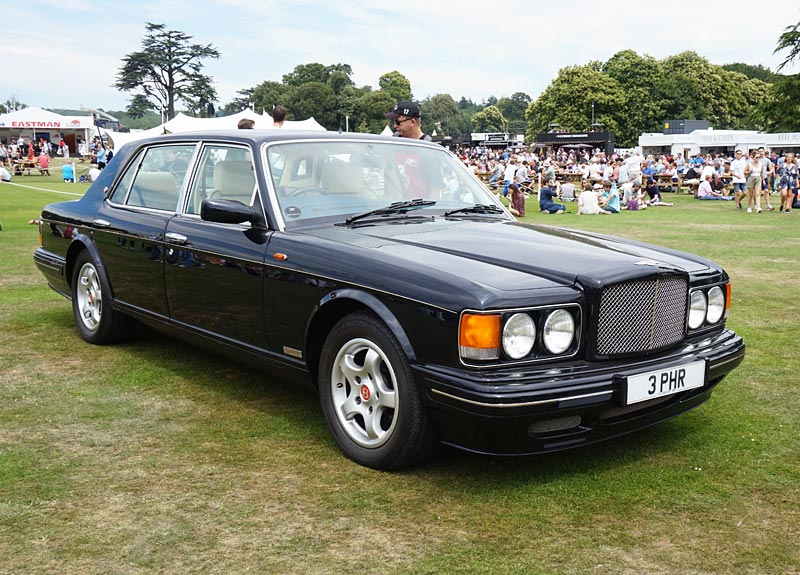 Bentley Turbo R review, specs, stats, comparison, rivals, data, details,  photos and information on SupercarWorld.com